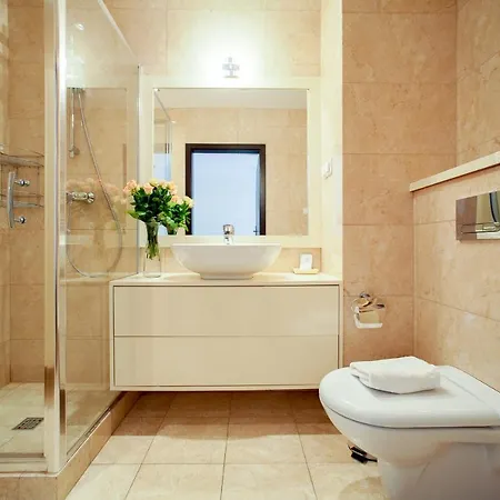 Platinum Towers Luxury דירה *